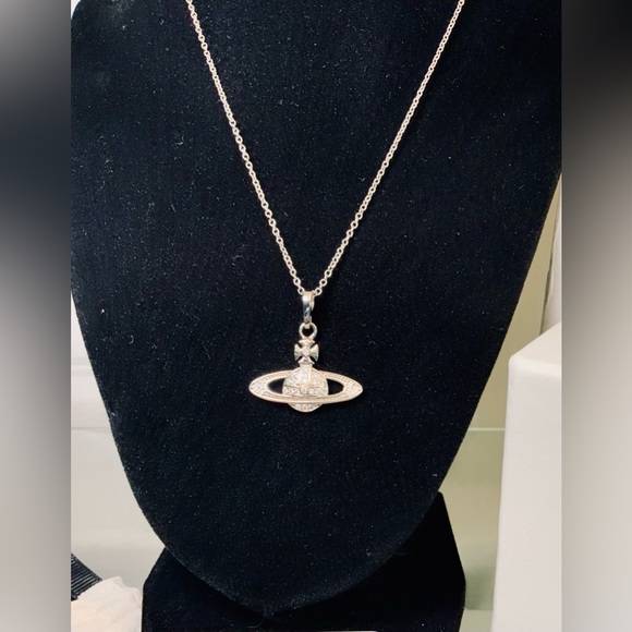 Vivienne Westwood Necklace New “HostPick” - Picture 3 of 10